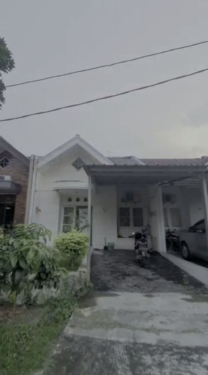 Rumah Dijual di Cluster Meadow Green Lippo Cikarang